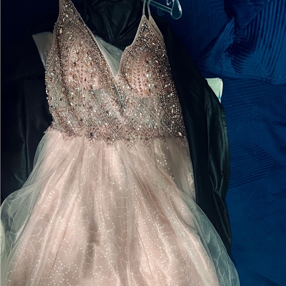 I'm listing a brand new, unworn evening wedding dress in pink, size large. - Picture 2 of 3